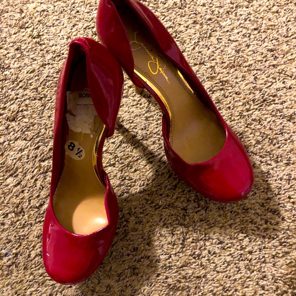 Jessica Simpson fire red pumps